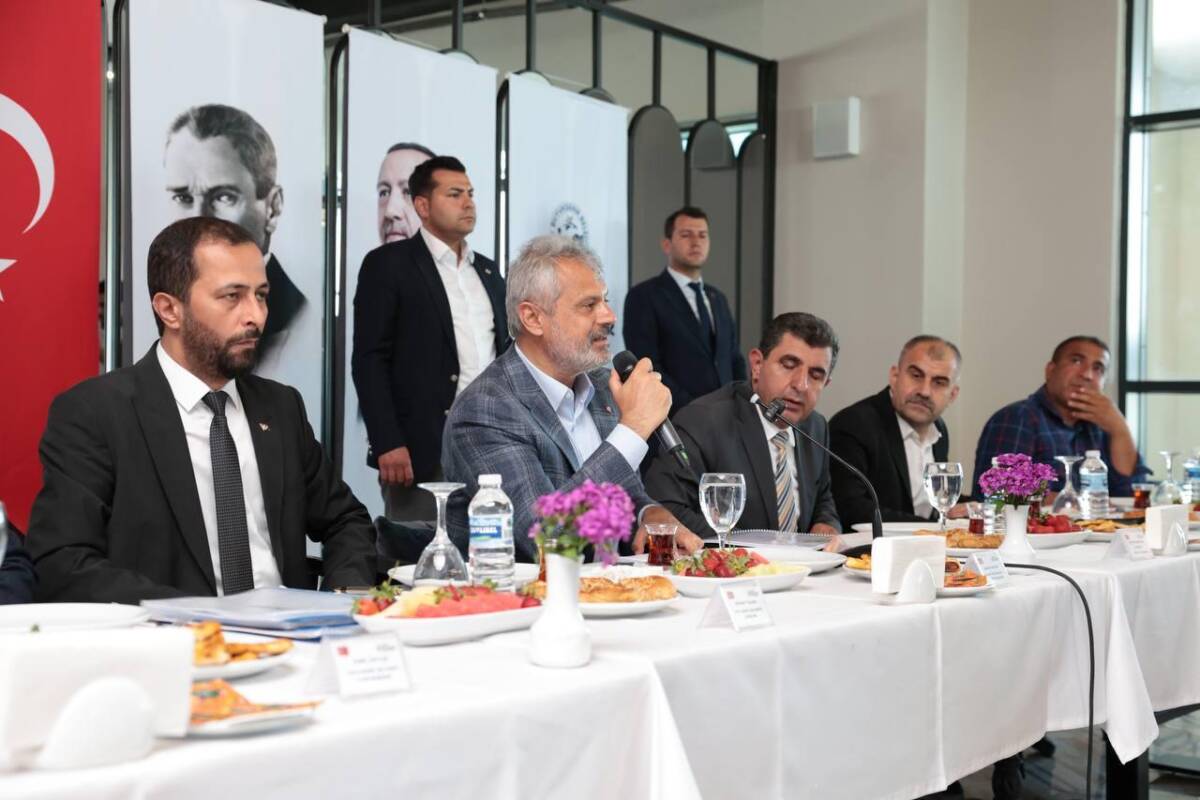 Hatay Büyükşehir Belediye (HBB) Başkanı Mehmet Öntürk, yerel yönetimlerle iş