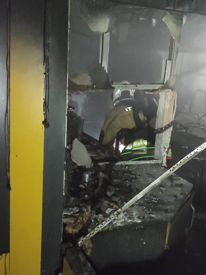 Hatay’ın Arsuz ilçesinde bir restoranda çıkan yangın, itfaiye ekiplerinin hızlı