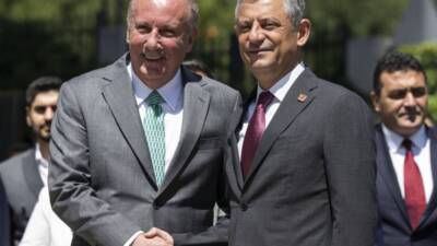 Muharrem İnce, dört buçuk yıl aradan sonra CHP’ye dönüş yaptı.