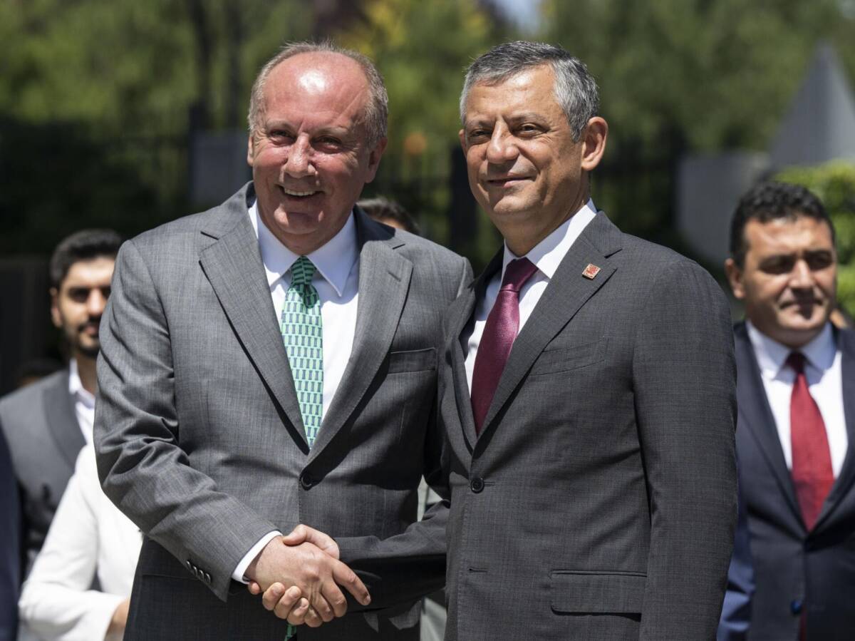 Muharrem İnce, dört buçuk yıl aradan sonra CHP’ye dönüş yaptı.