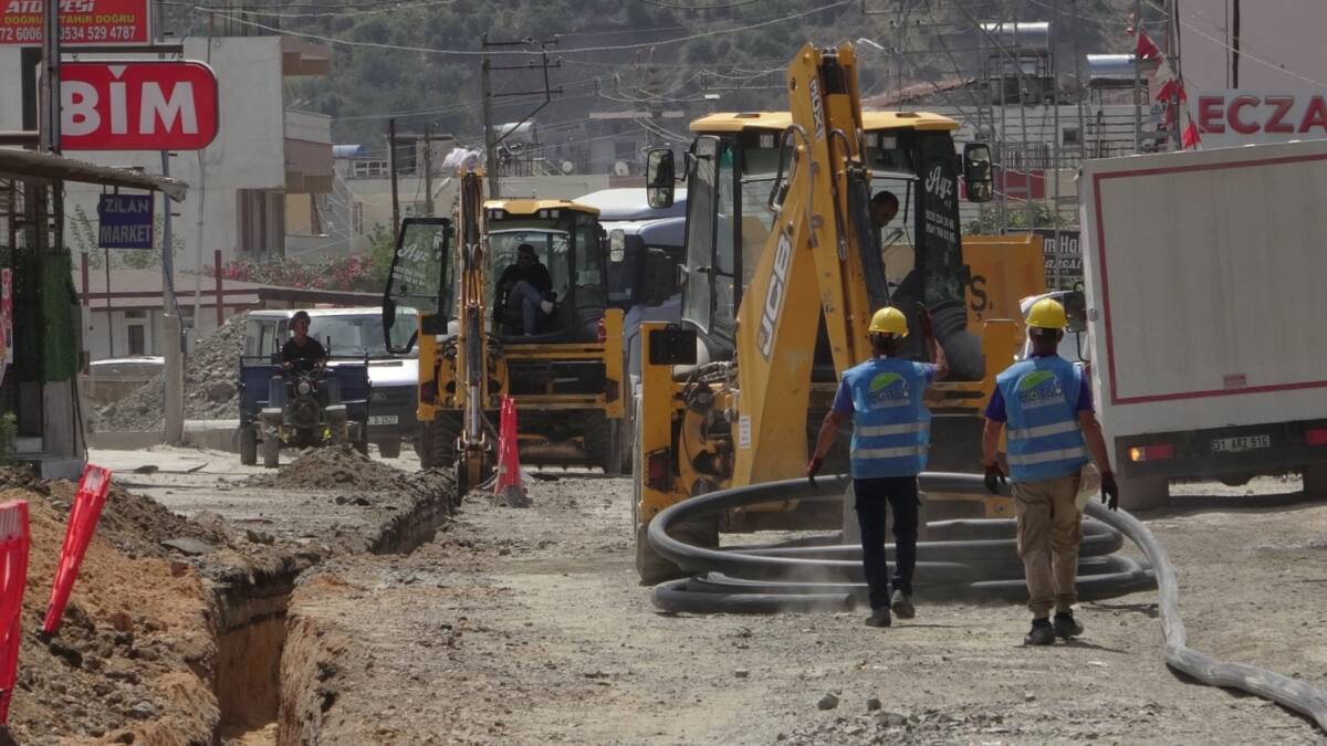 Hatay Büyükşehir Belediyesi (HBB), “Güçlü Altyapı, Güçlü Hatay” anlayışıyla vatandaşların