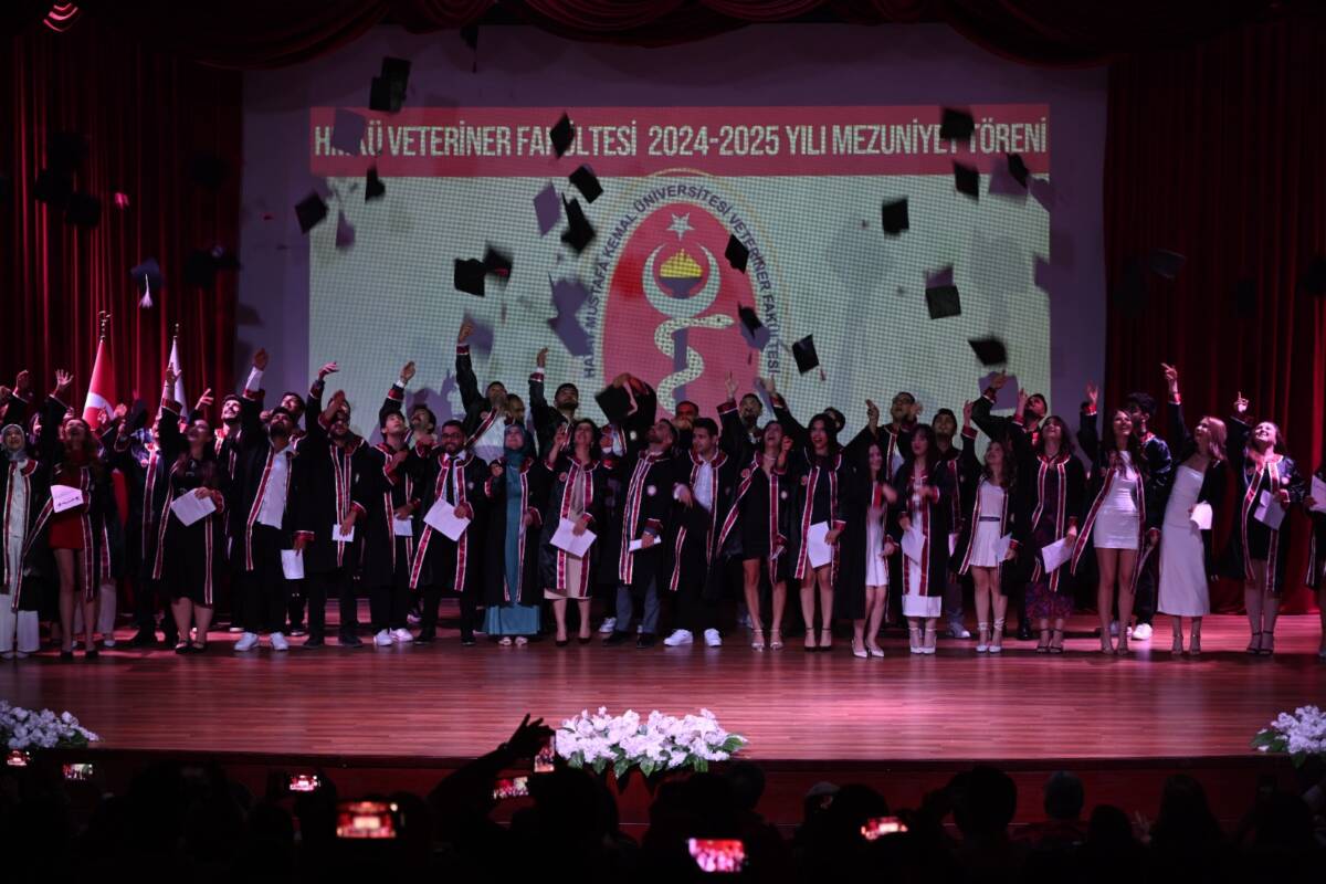 Hatay Mustafa Kemal Üniversitesi Veteriner Fakültesi’nde 2024-2025 akademik yılı mezuniyet