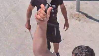 Hatay’ın Arsuz ilçesinde trafikte yaşanan yol verme tartışması, kısa sürede