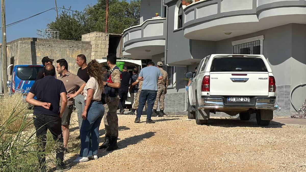 Hatay’ın Altınözü ilçesinde bir kişi tartıştığı kızını pompalı tüfekle öldürdü,