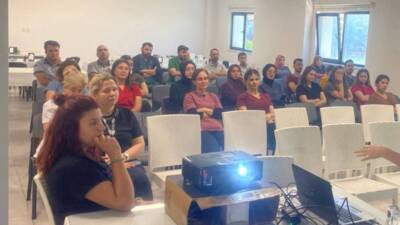 Arsuz Devlet Hastanesi, sağlık personelinin bilgi düzeyini artırmak ve bulaşıcı