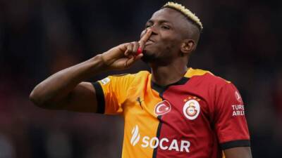 Galatasaray, Nijeryalı golcü Victor Osimhen için transfer dönemine damgasını vuracak
