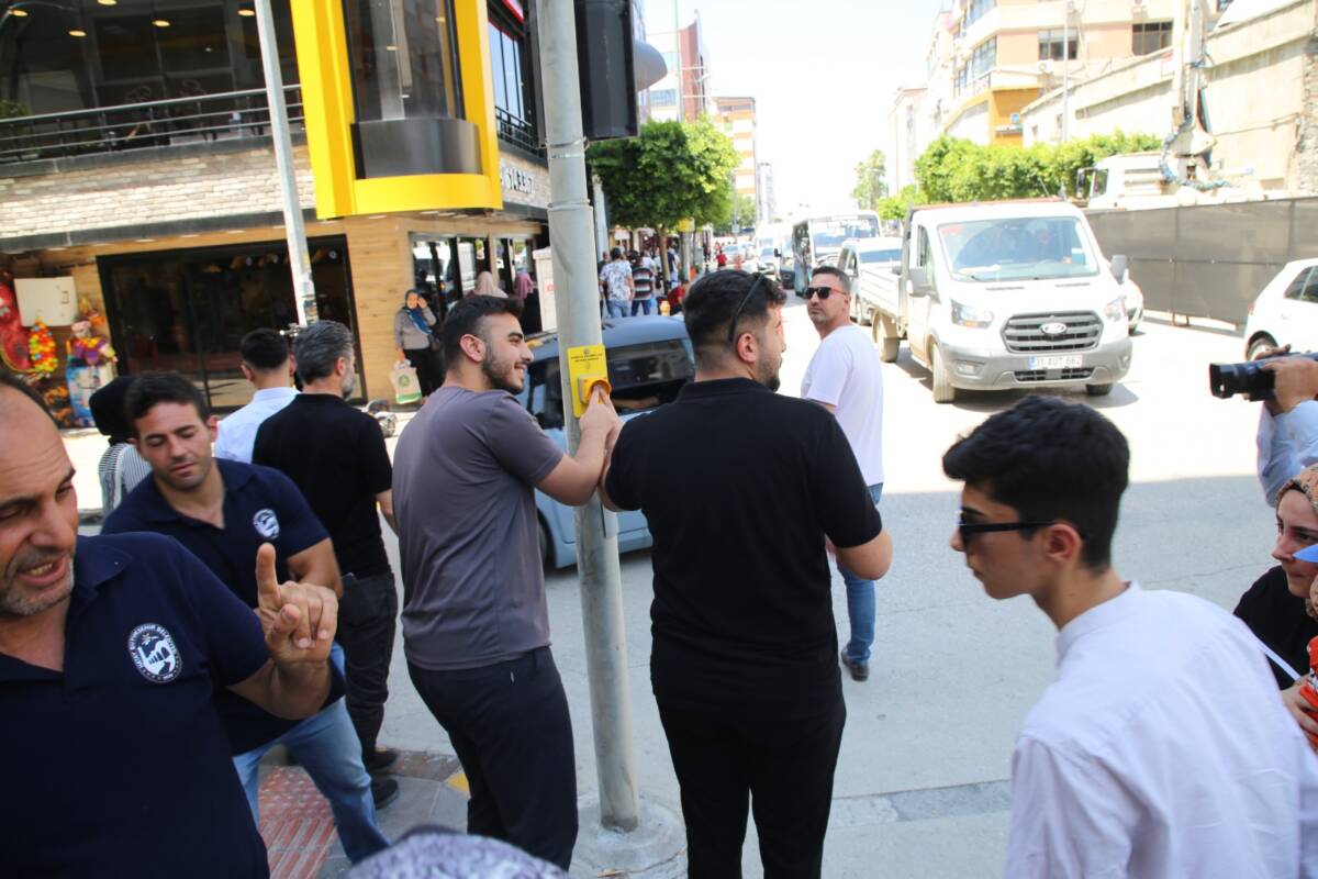 Hatay Büyükşehir Belediyesi (HBB), İskenderun’daki yaya yoğunluğunu azaltmak ve vatandaşların