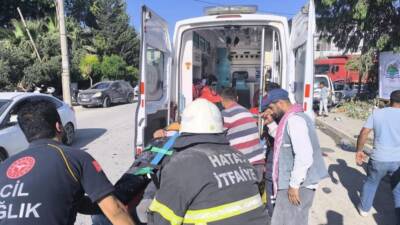 Hatay’ın Samandağ ilçesinde meydana gelen trafik kazasında 5 kişi yaralandı.