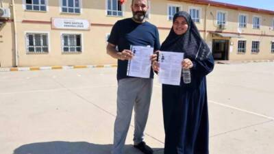 Hatay’ın Reyhanlı ilçesi Bahçelievler Mahallesi’nde yaşayan Serkan (38) ve eşi