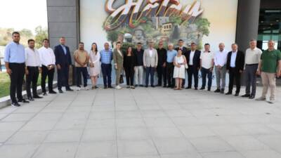 Hatay Büyükşehir Belediye Başkanı Mehmet Öntürk, Hatay Kent Konseyi üyeleriyle