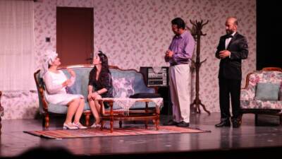 Hatay Büyükşehir Tiyatrosu, “İkinci Bahar” adlı oyunla Samandağ ve Yayladağı’nda