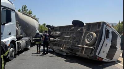 Hatay’ın Kırıkhan ilçesinde meydana gelen tek taraflı trafik kazasında bir