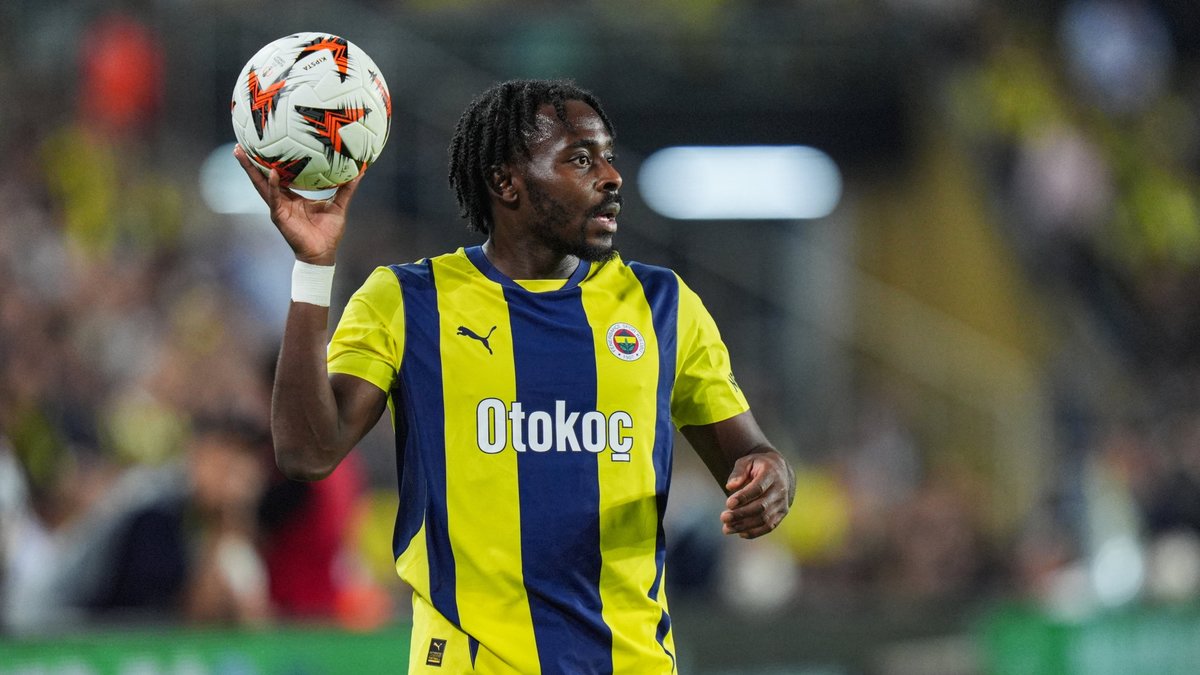 Fenerbahçe ile yollarını ayıran Osayi-Samuel, ezeli rakip Beşiktaş'a transfer oluyor.