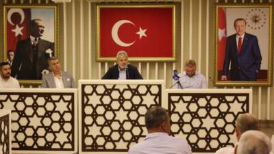 Hatay Büyükşehir Belediye Başkanı Mehmet Öntürk, Payas'ta muhtarlar ve STK