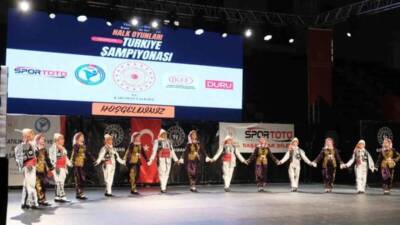 Türkiye Halk Oyunları Federasyonu tarafından düzenlenen Halk Oyunları Yıldızlar Türkiye