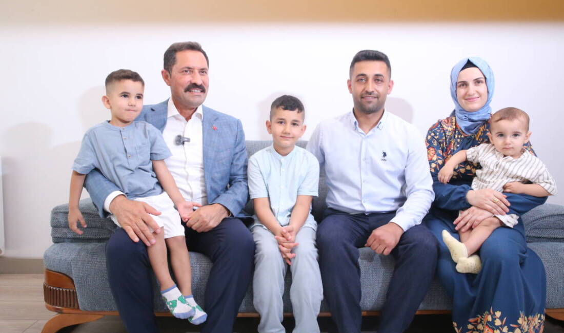 Hatay Valisi Mustafa Masatlı, yerinde kentsel dönüşüm projesi kapsamında inşa edilen