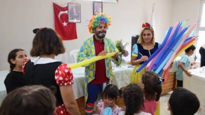 Hatay Büyükşehir Belediyesi, yaz tatilini çocuklar için hem öğretici hem