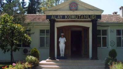   İskenderun Deniz Er Eğitim Alay Komutanlığı’nda dün akşam saatlerinde