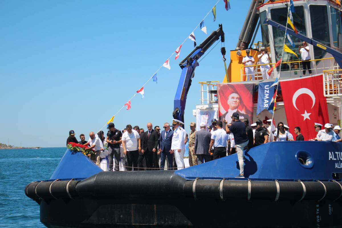 Hatay’ın İskenderun ilçesinde, 1 Temmuz Denizcilik ve Kabotaj Bayramı dolayısıyla