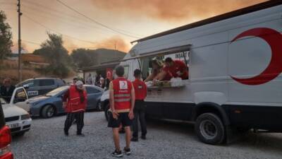 Türkiye genelinde etkili olan orman yangınlarına karşı mücadeleye destek veren