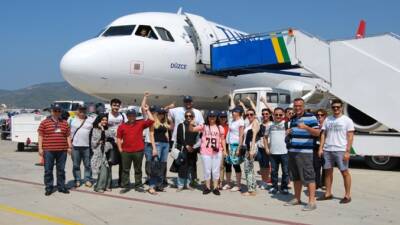 Türk Hava Yolları (THY), uçuş korkusunu (uçak fobisini) yenmek isteyen