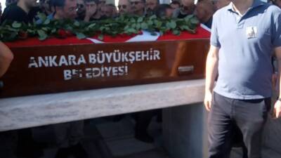 Türk basınının sivri dilli kalemi, gazeteci-yazar Nihat Genç, son yolculuğuna