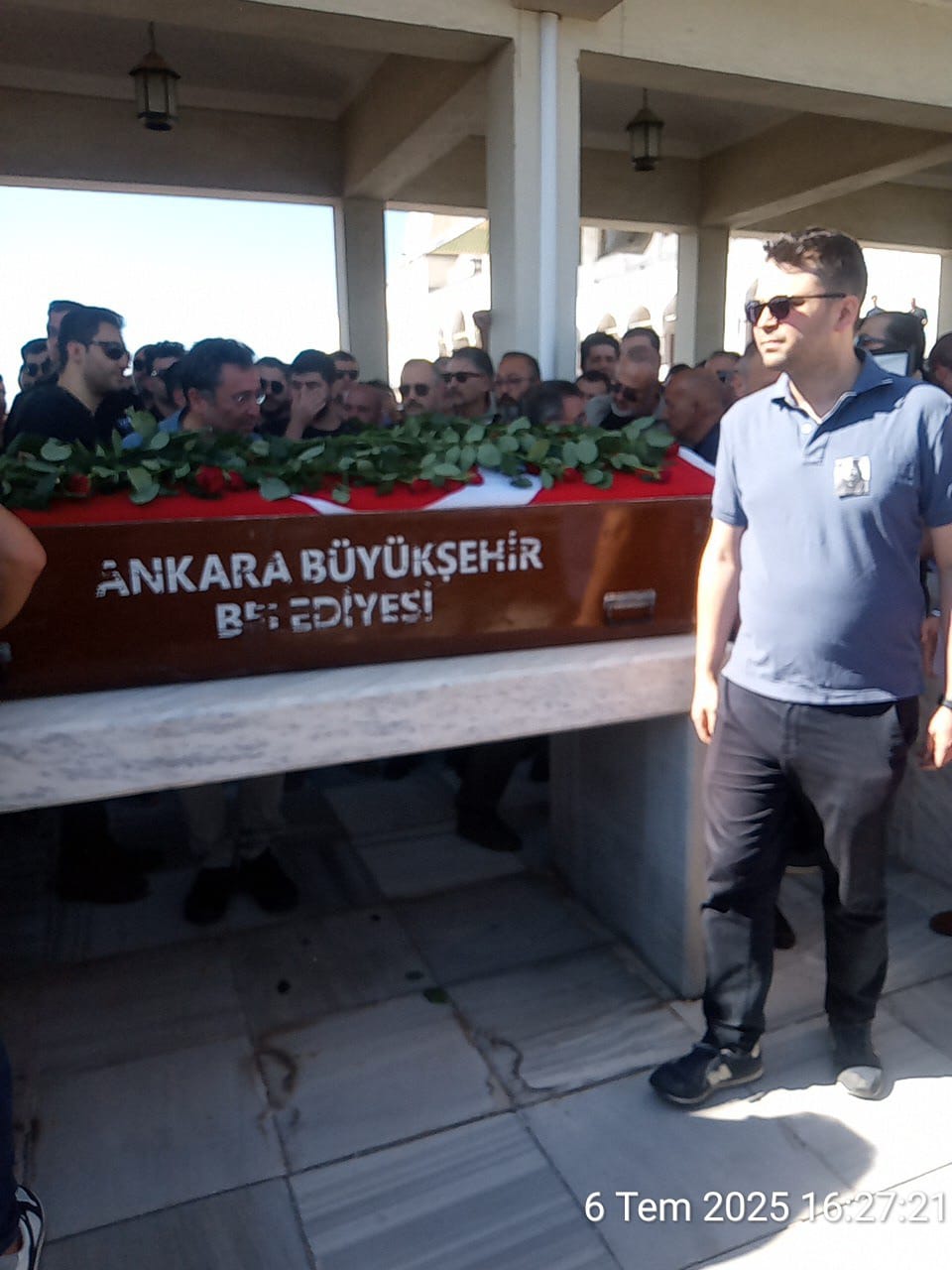 Türk basınının sivri dilli kalemi, gazeteci-yazar Nihat Genç, son yolculuğuna