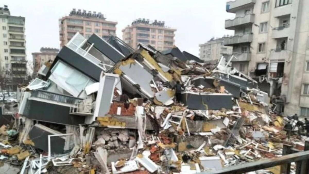 6 Şubat depremlerinde 35 kişinin yaşamını yitirdiği Ezgi Apartmanı faciasına