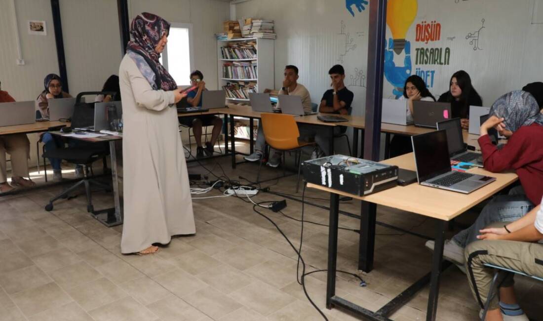 Hatay Büyükşehir Belediyesi (HBB), il genelinde eğitim gören öğrencilere yaz