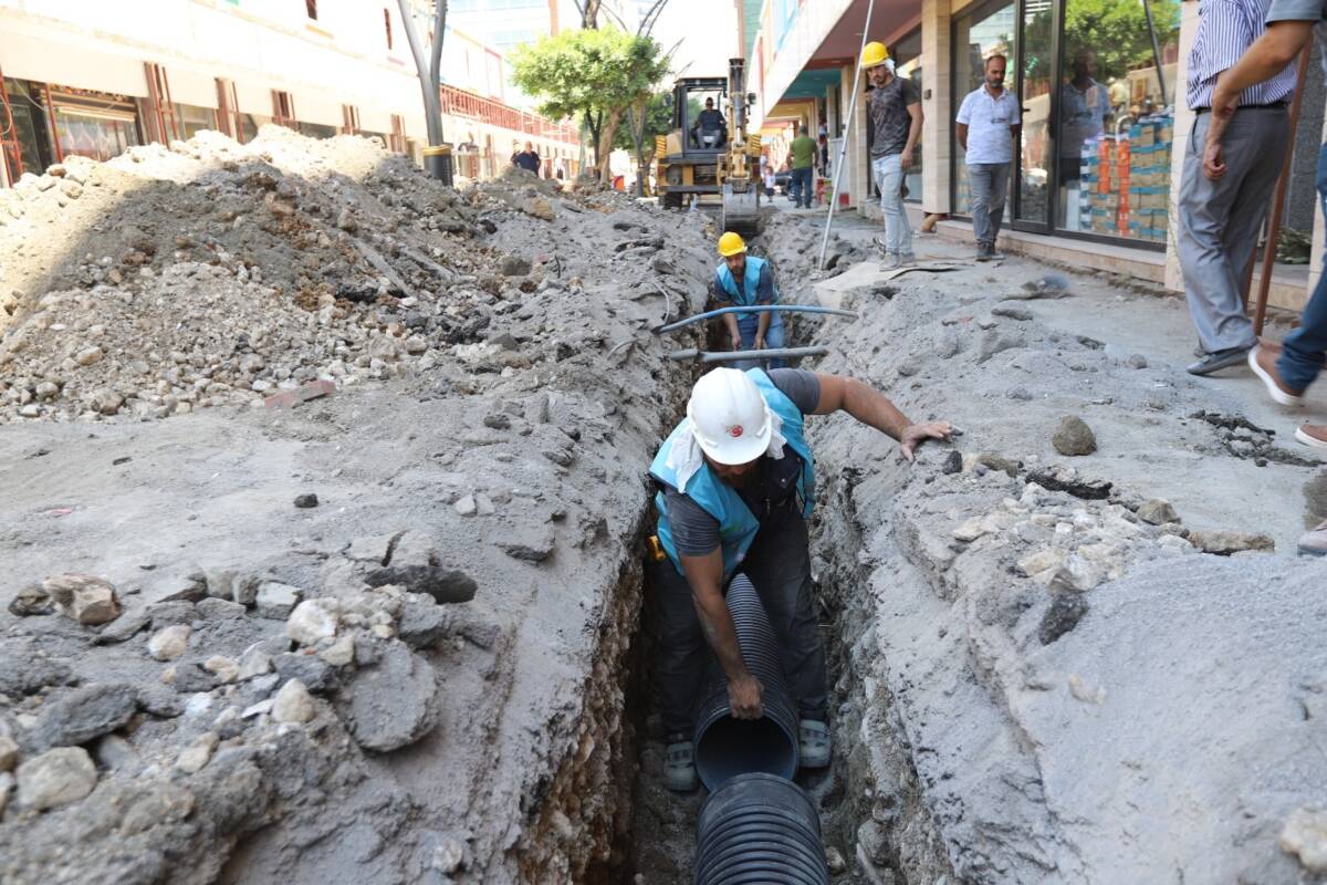 Hatay Büyükşehir Belediyesi (HBB), içme suyunun sağlıklı ve güçlü şekilde