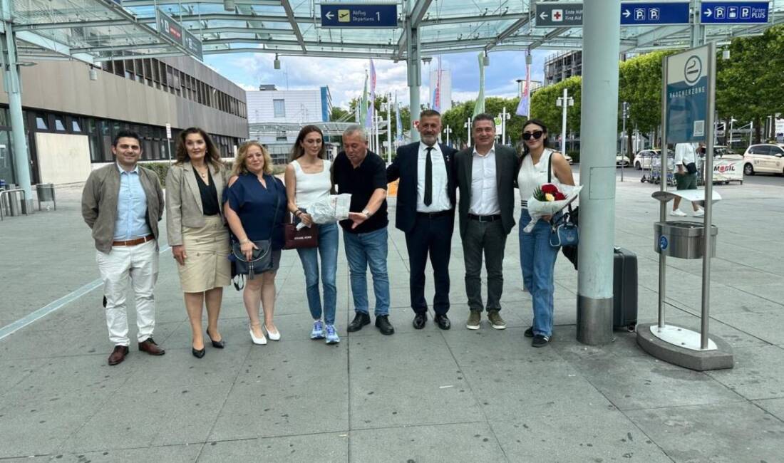 CHP Hatay Milletvekili Servet Mullaoğlu ile İstanbul Milletvekili Cemal Enginyurt,