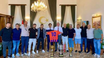 Depremde 8 sporcusunu kaybeden Hatay Voleybolspor Kadın Takımı, yeni sezona