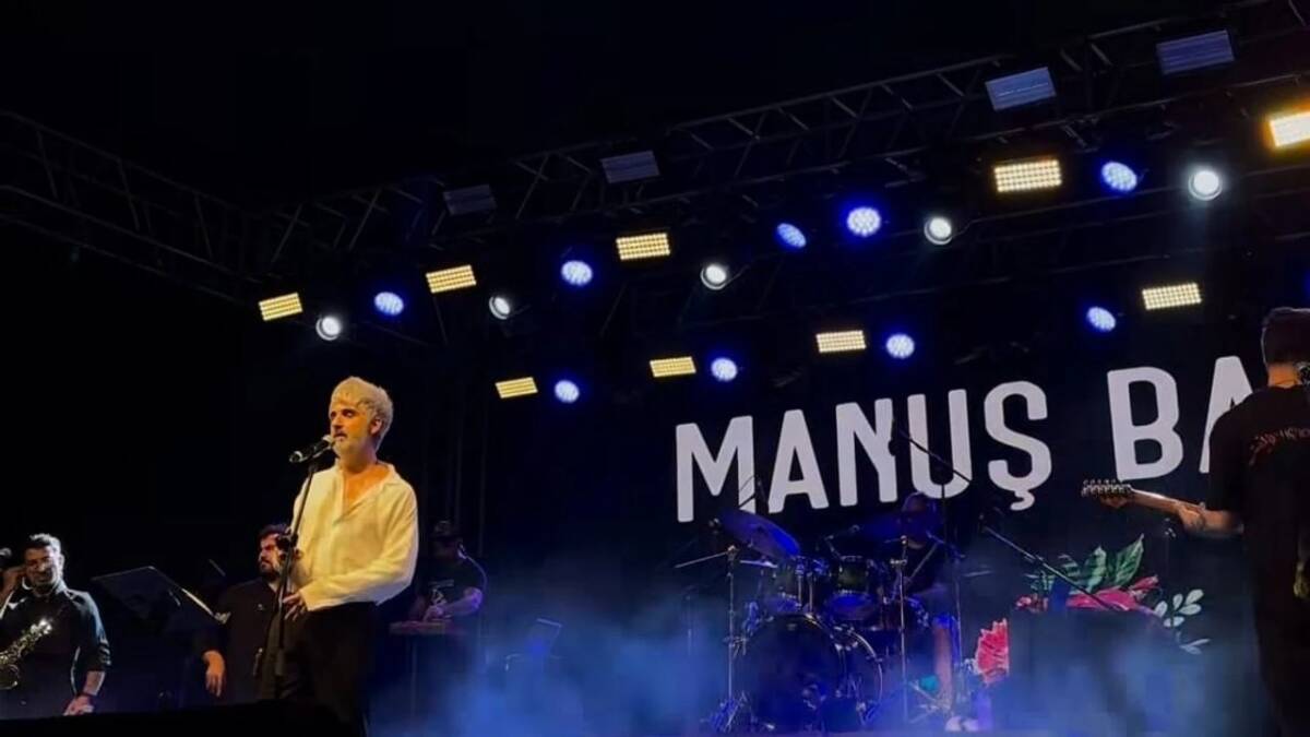 Samandağ sahilinde müziğin büyüsüne kapılan binlerce kişi, 25. Evvel Temmuz