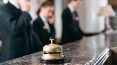 Yeni çıkan yasayla birlikte turizm sektöründe çalışan işçiler, haftalık izin