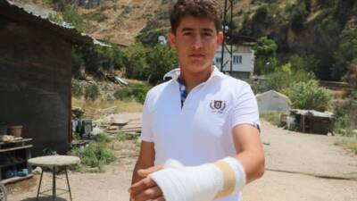 Hatay’ın Antakya ilçesinde Habib-i Neccar Dağı eteklerinde çıkan orman yangını,