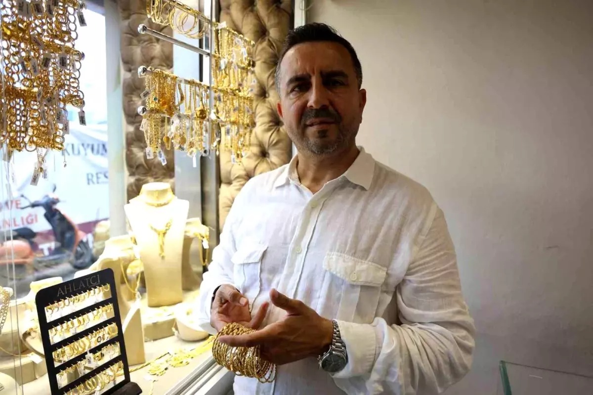 Yaz aylarıyla birlikte artan düğünler, evlenecek çiftleri maddi açıdan zorlarken,