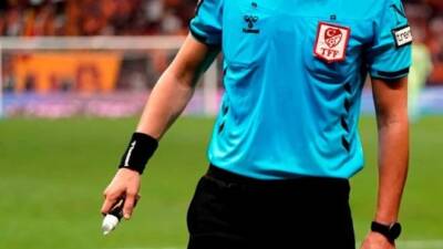 Türkiye Futbol Federasyonu, 2025-2026 sezonundan itibaren Süper Lig hakemlerini yaka