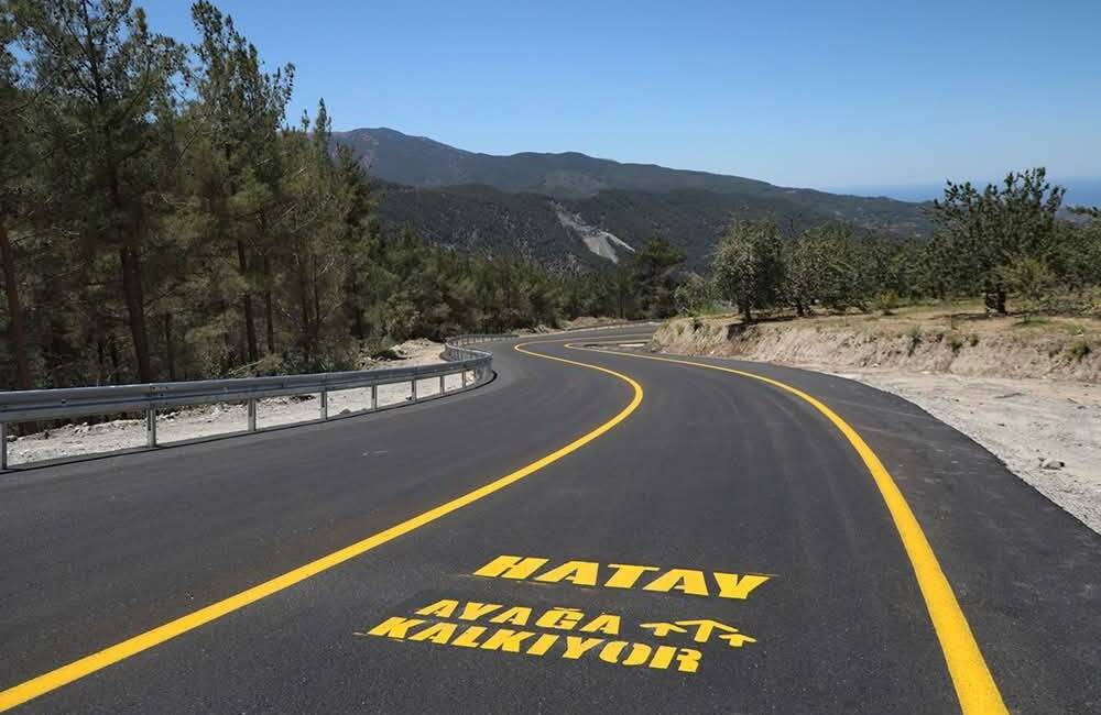 Hatay Büyükşehir Belediyesi’nin yapımını sürdürdüğü Antakya-Serinyol ile Arsuz-Madenli yollarının açılış