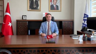 6 Şubat depremlerinde yürüttüğü başarılı kriz yönetimiyle kamuoyunun takdirini toplayan