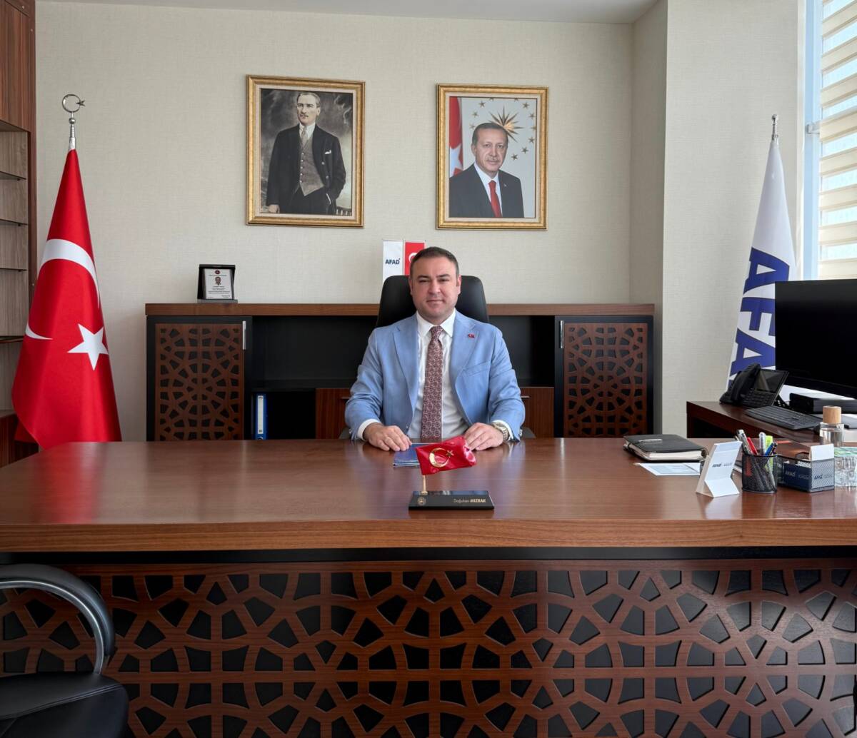 6 Şubat depremlerinde yürüttüğü başarılı kriz yönetimiyle kamuoyunun takdirini toplayan