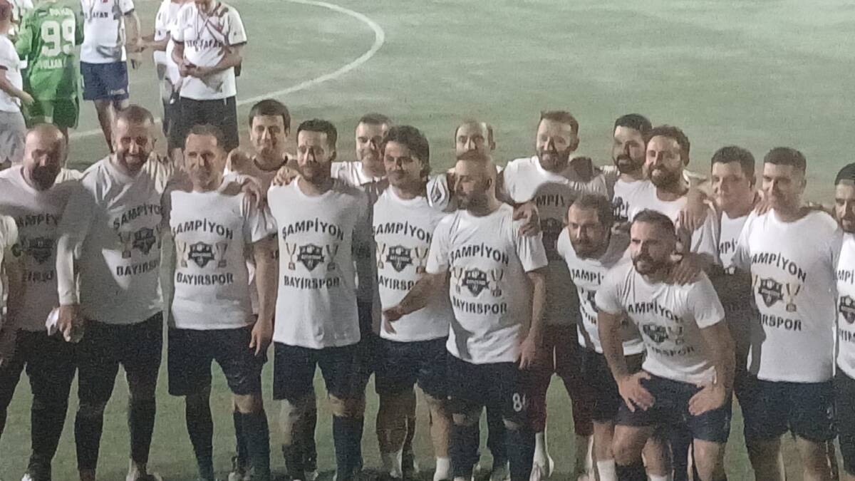 Hatay’da geleneksel olarak düzenlenen 37. Erhan Aksay Futbol Turnuvası Antakya