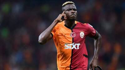 Galatasaray, uzun süredir gündeminde olan Victor Osimhen transferinde sona yaklaştı.