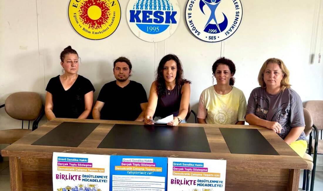 Eğitim-Sen, KESK ve SES sendika temsilcileri, düzenledikleri ortak basın açıklamasıyla