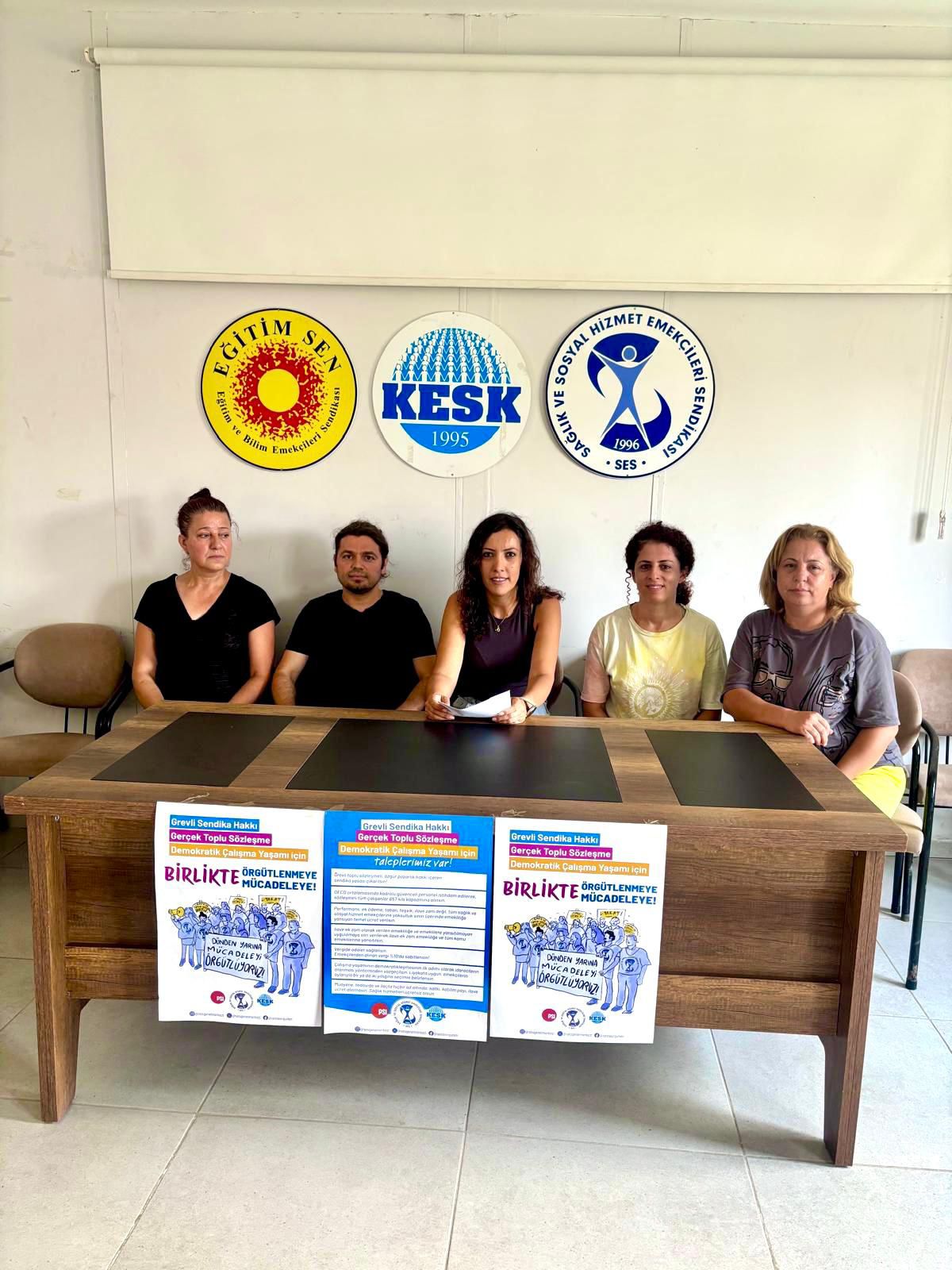 Eğitim-Sen, KESK ve SES sendika temsilcileri, düzenledikleri ortak basın açıklamasıyla