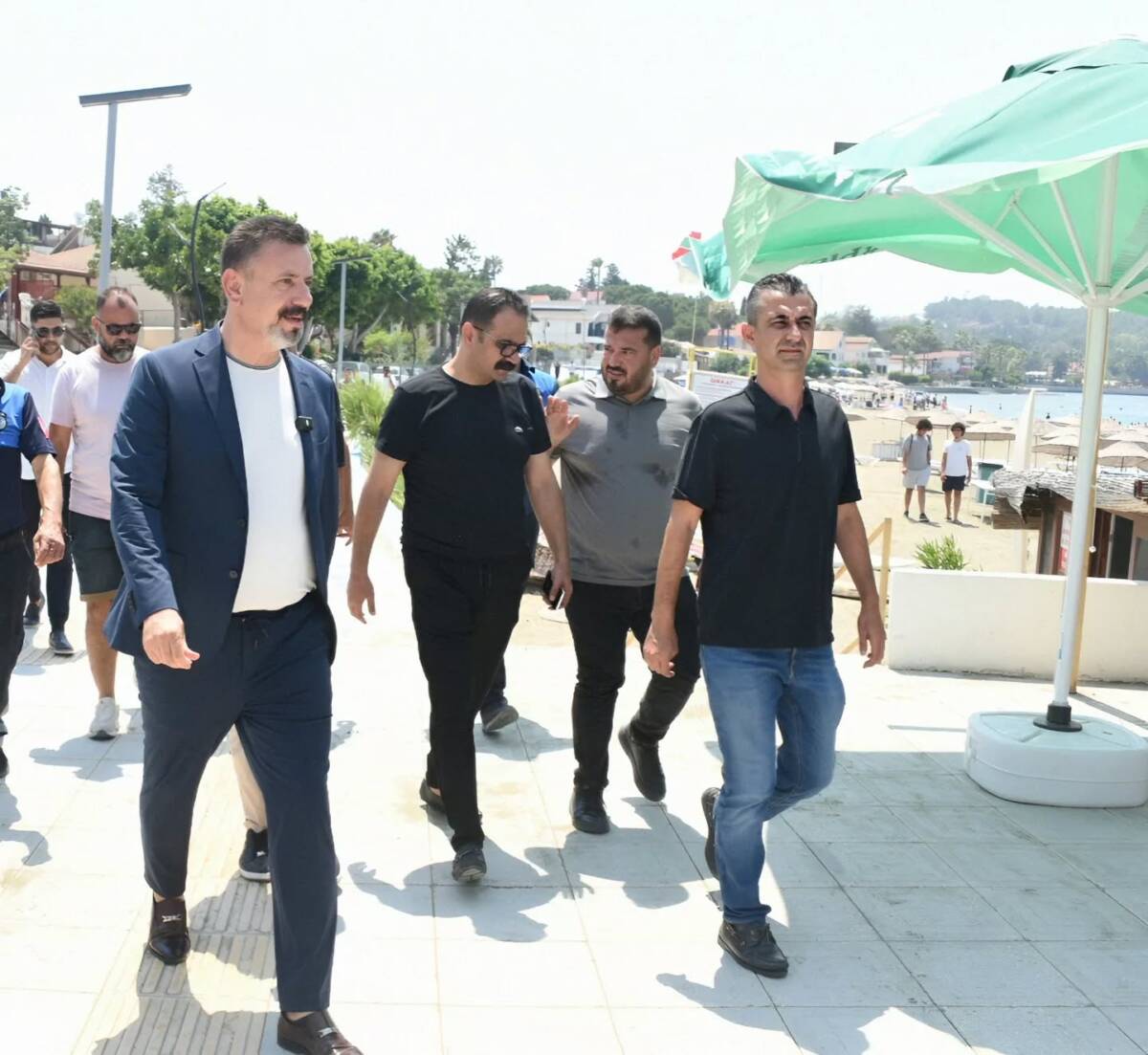 Arsuz Belediyesi, Uluçınar Mahallesi’nde vatandaşların deniz keyfini doyasıya yaşayabileceği yeni