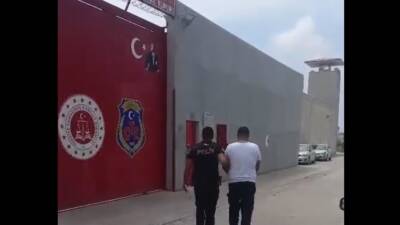 Hatay Emniyet Müdürlüğü ekiplerinin aranan şahısların yakalanmasına yönelik sürdürdüğü çalışmalar