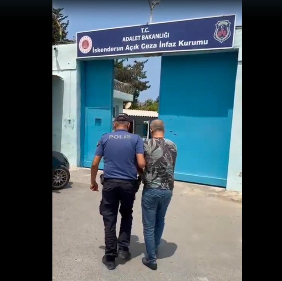 Hatay Emniyet Müdürlüğü ekipleri, aranan şahısların yakalanmasına yönelik yürüttükleri titiz