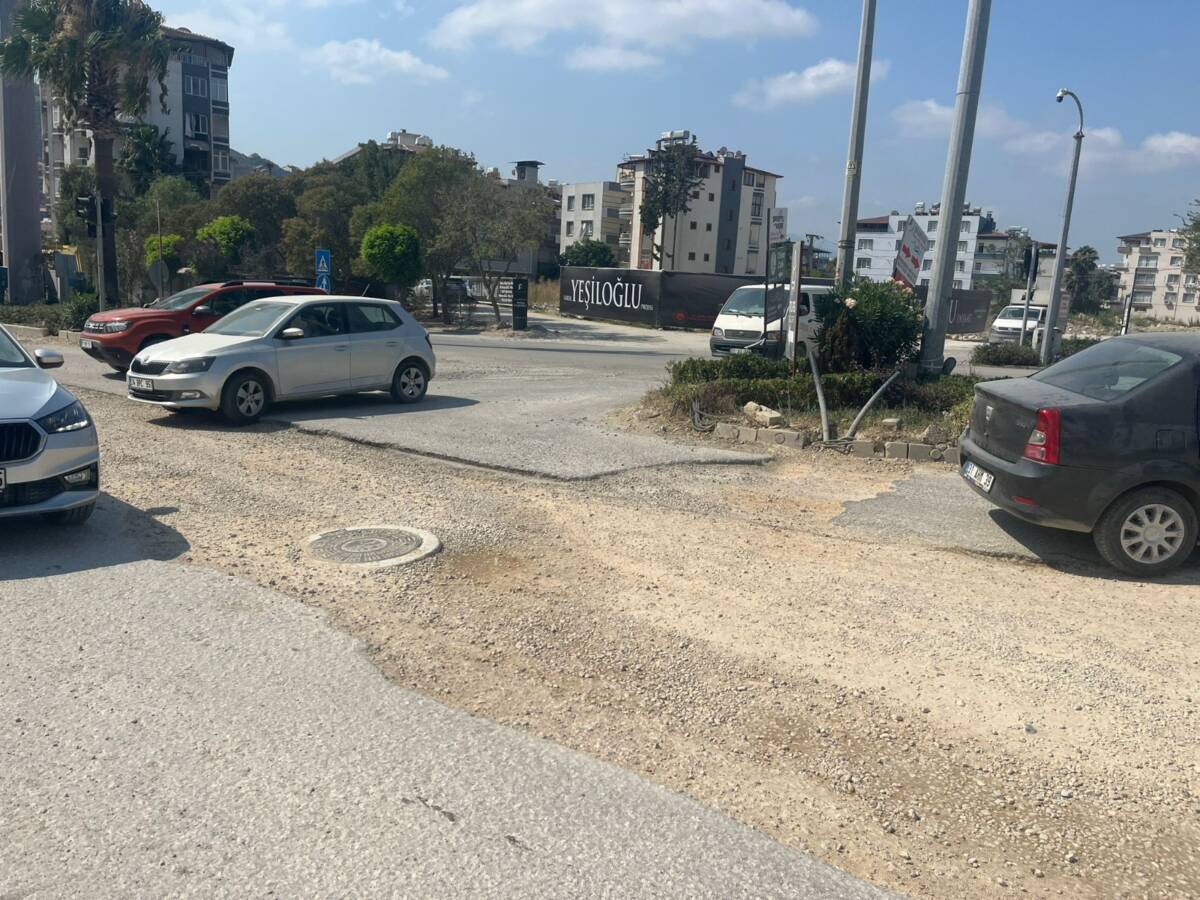 Hatay Büyükşehir Belediyesi’nin beton asfalt ve yol bakımındaki başarılı performansına