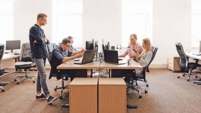 Yeni yayımlanan kapsamlı bilimsel bir araştırma, haftada dört gün çalışan