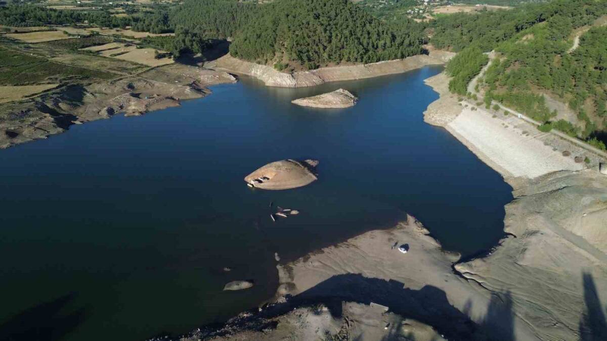 Hatay’da son 65 yılın en kurak dönemi yaşanırken, Yayladağı Barajı’ndaki